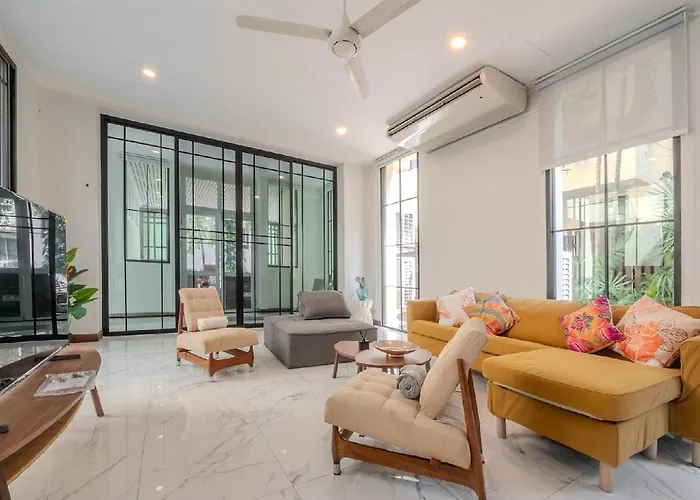 Sukumvit Pool 5br 5-7min-walk To Thonglor Sky Train Apartamento