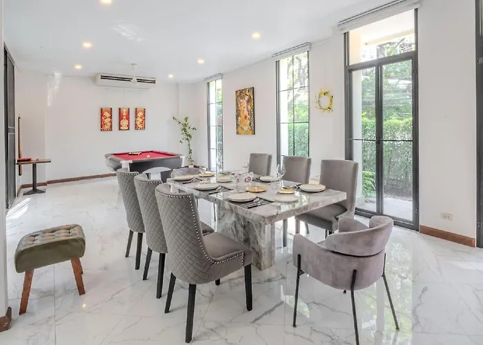 Sukumvit Pool 5br 5-7min-walk To Thonglor Sky Train * Bangkok