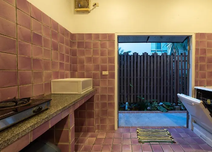 Sukumvit Pool 5br 5-7min-walk To Thonglor Sky Train Apartamento