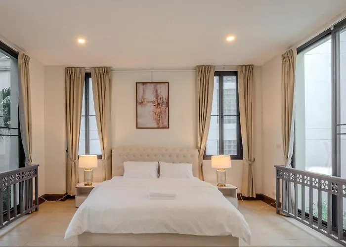Sukumvit Pool 5br 5-7min-walk To Thonglor Sky Train *