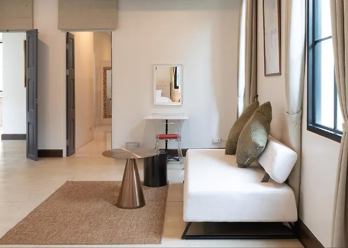 Apartamento Sukumvit Pool 5br 5-7min-walk To Thonglor Sky Train