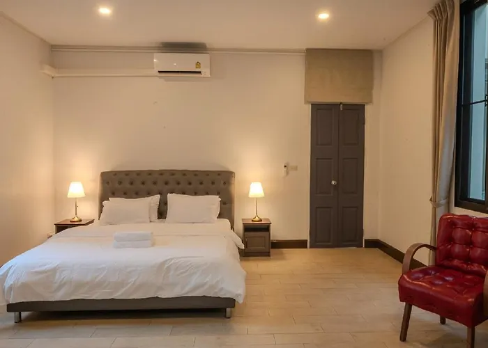 Sukumvit Pool 5br 5-7min-walk To Thonglor Sky Train *