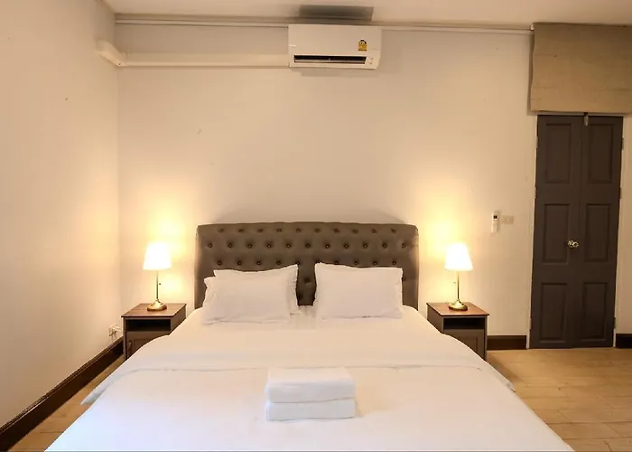 Sukumvit Pool 5br 5-7min-walk To Thonglor Sky Train Apartamento