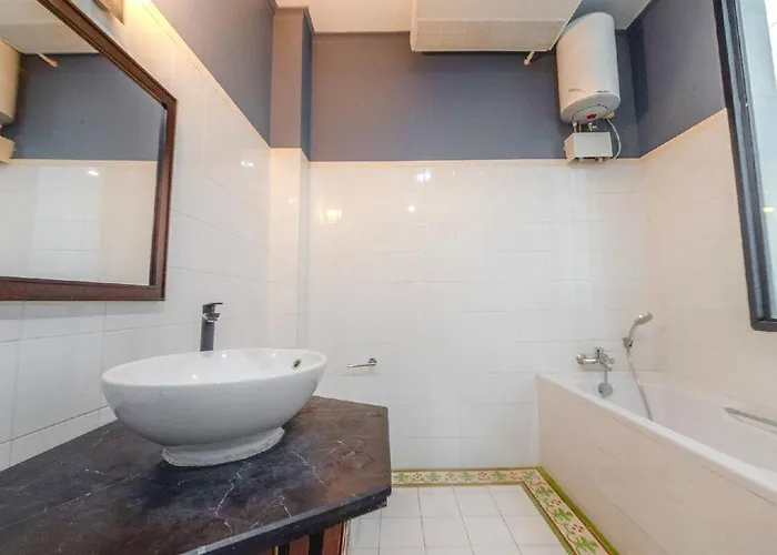 Sukumvit Pool 5br 5-7min-walk To Thonglor Sky Train Apartamento Bangkok