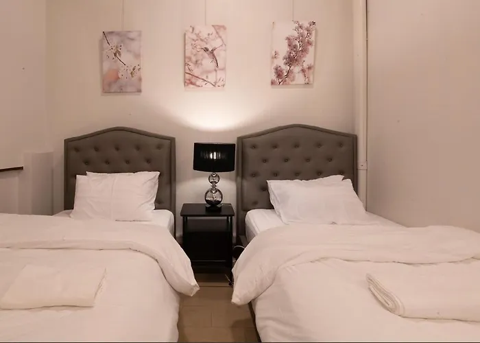Sukumvit Pool 5br 5-7min-walk To Thonglor Sky Train Apartamento *
