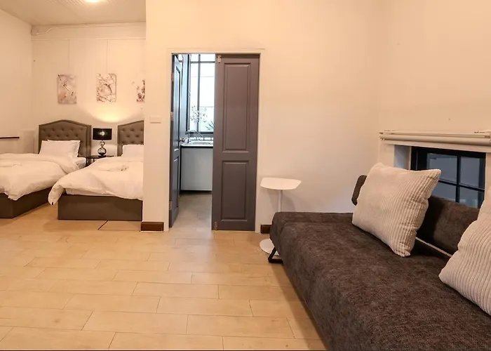 Sukumvit Pool 5br 5-7min-walk To Thonglor Sky Train Apartamento