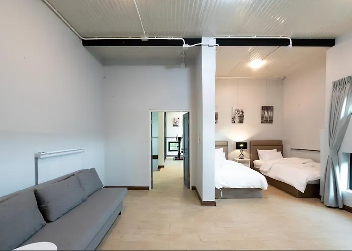 Apartamento Sukumvit Pool 5br 5-7min-walk To Thonglor Sky Train *