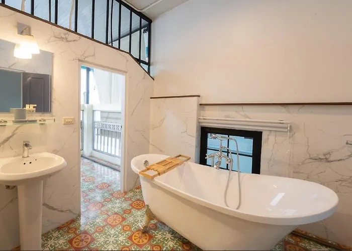 Apartamento Sukumvit Pool 5br 5-7min-walk To Thonglor Sky Train Bangkok